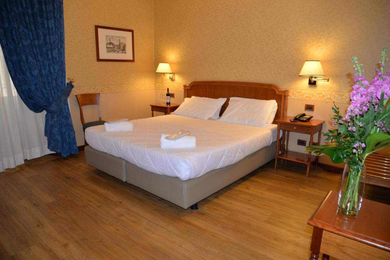 Strozzi Palace Hotel Флоренция Екстериор снимка