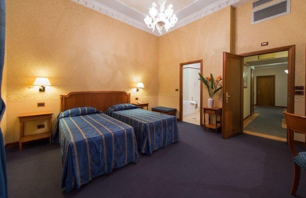 Strozzi Palace Hotel Флоренция Екстериор снимка
