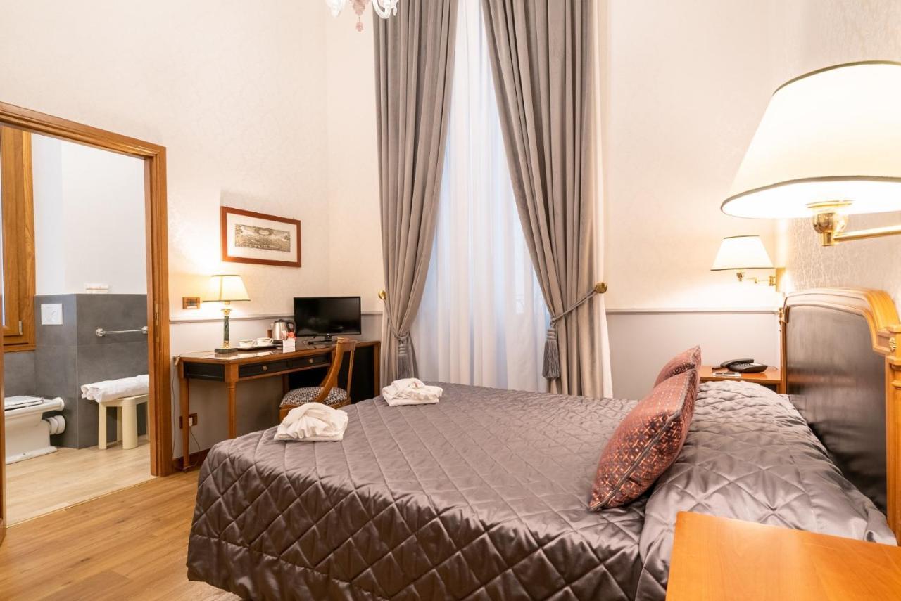 Strozzi Palace Hotel Флоренция Екстериор снимка
