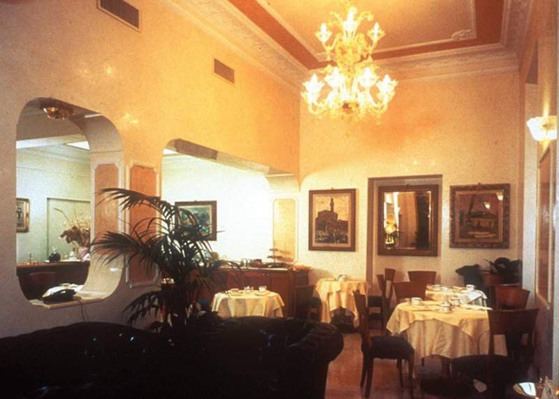 Strozzi Palace Hotel Флоренция Екстериор снимка
