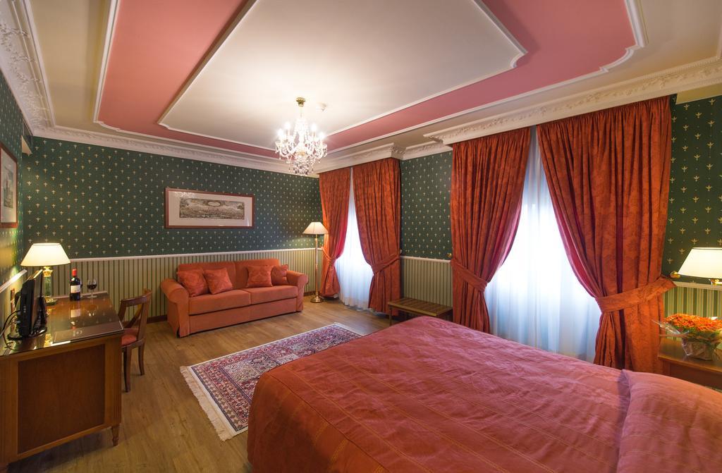 Strozzi Palace Hotel Флоренция Екстериор снимка